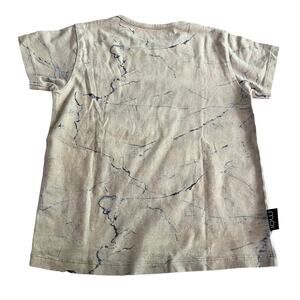Moi boys marble print organic cotton tshirt size 5-6